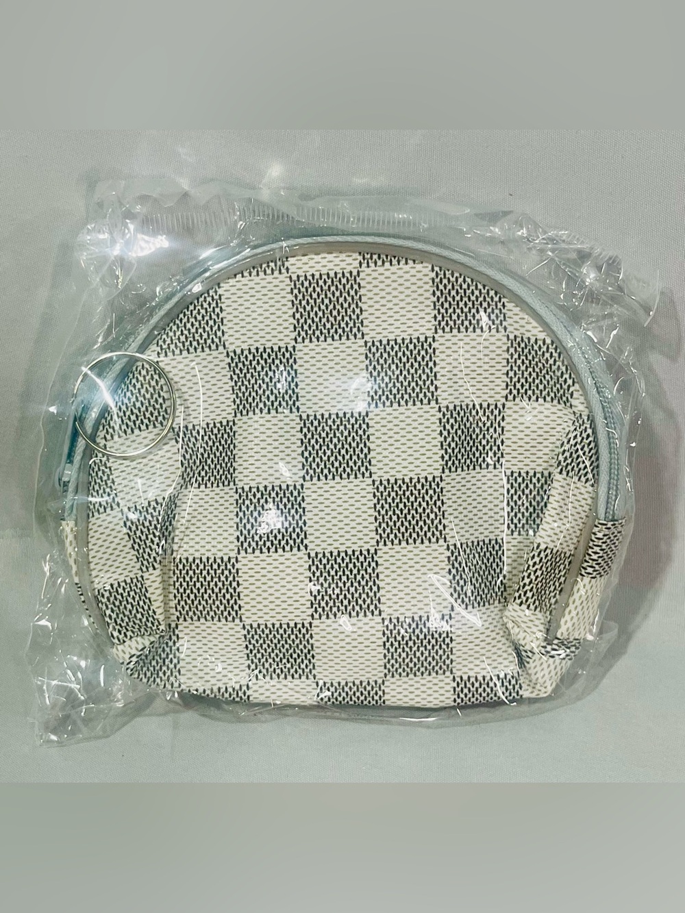 Checked Pattern Round Coin Pouch in White and Gray with Keyring